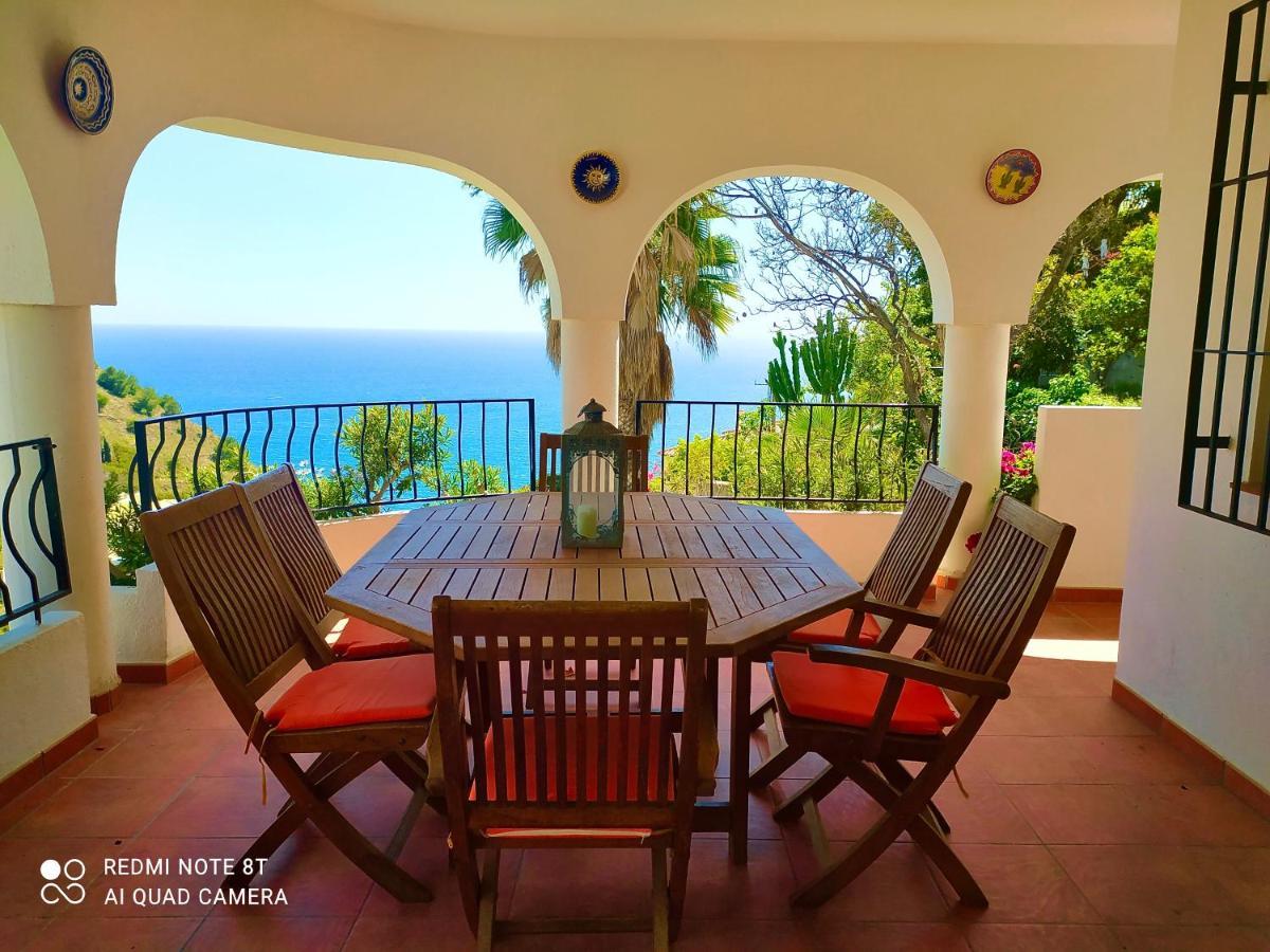House In A Cove Альмуньєкар Екстер'єр фото